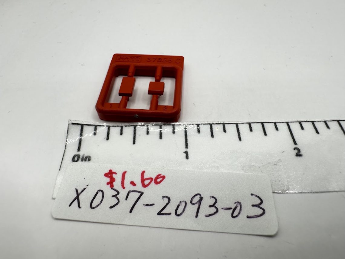 F40PH roof ventillator parts (2pcs), Red (HO-Scale)