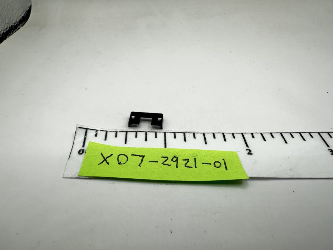 Circuit Board top mounting clip for SDP40F (N-Scale)