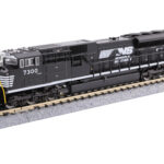 N SD70ACu Norfolk Southern #7300 (Cab Head Light) - Kato USA