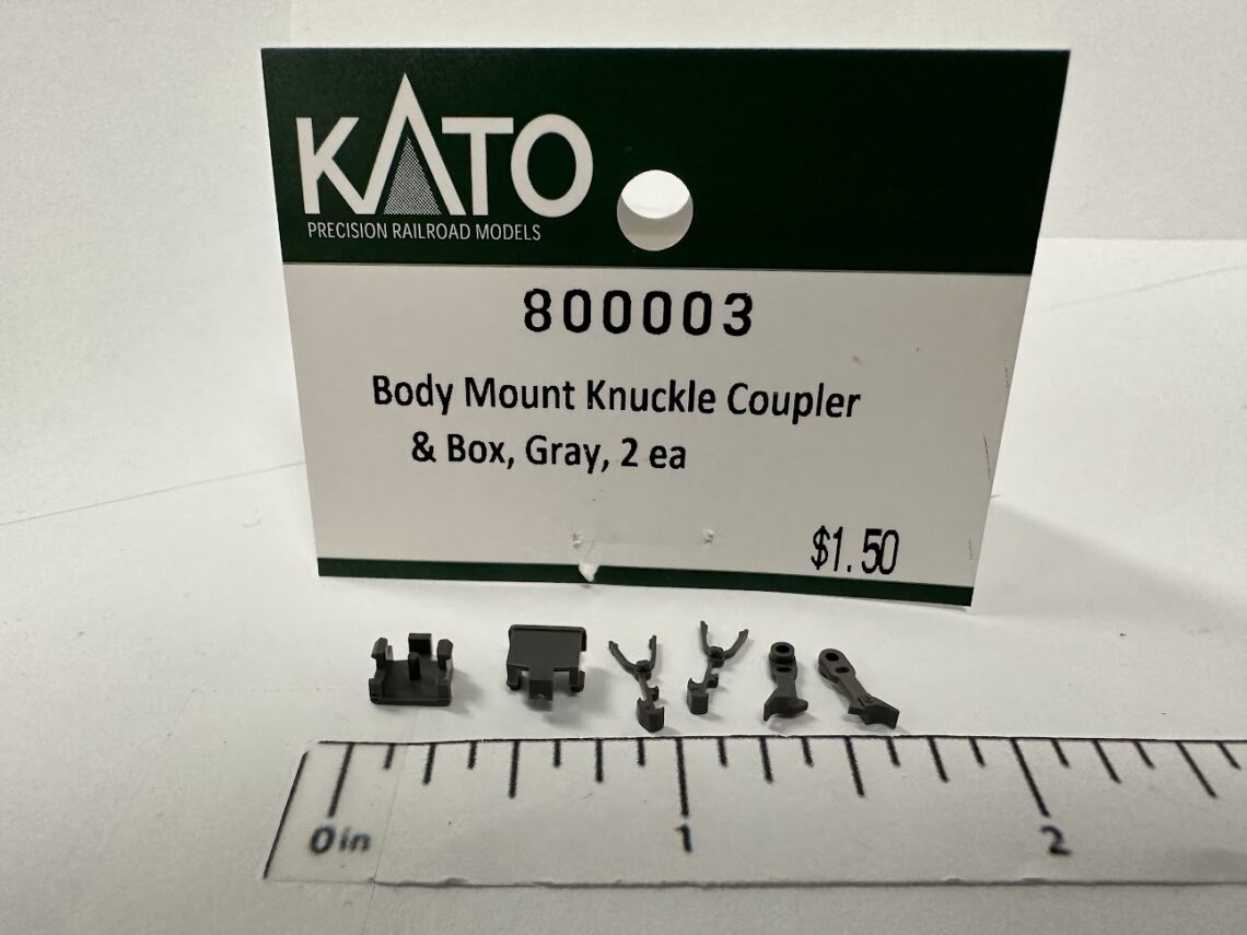 Body Mount Knuckle Coupler (Dark Gray) & Box (N-Scale)
