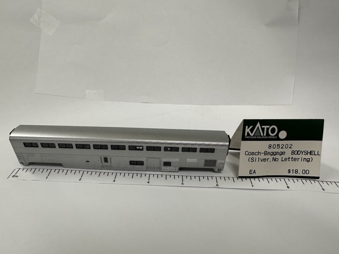 Superliner I Coach-Baggage Bodyshell, Silver (N-Scale)