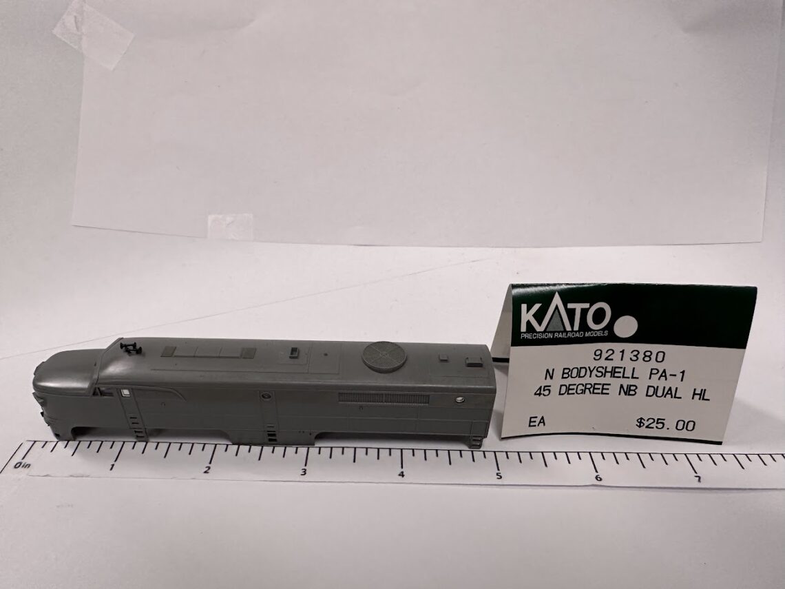 PA Bodyshell, Undec (2 HL, 45? NB) (N-Scale)