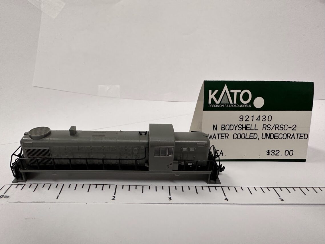 RS-2 / RSC-2 Bodyshell, Undec (Water Cooled Stack) (N-Scale)