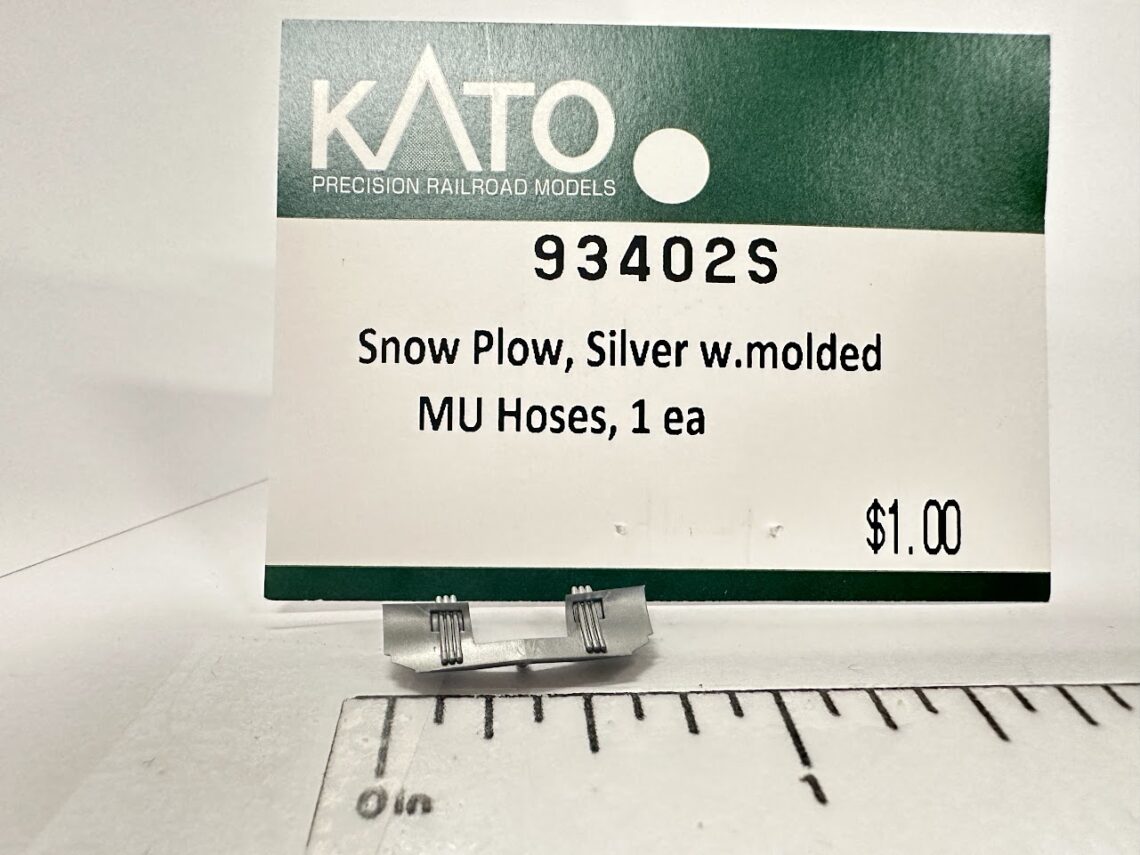 Snow Plow, Silver w/ molded MU hoses (EMD Style) (N-Scale)