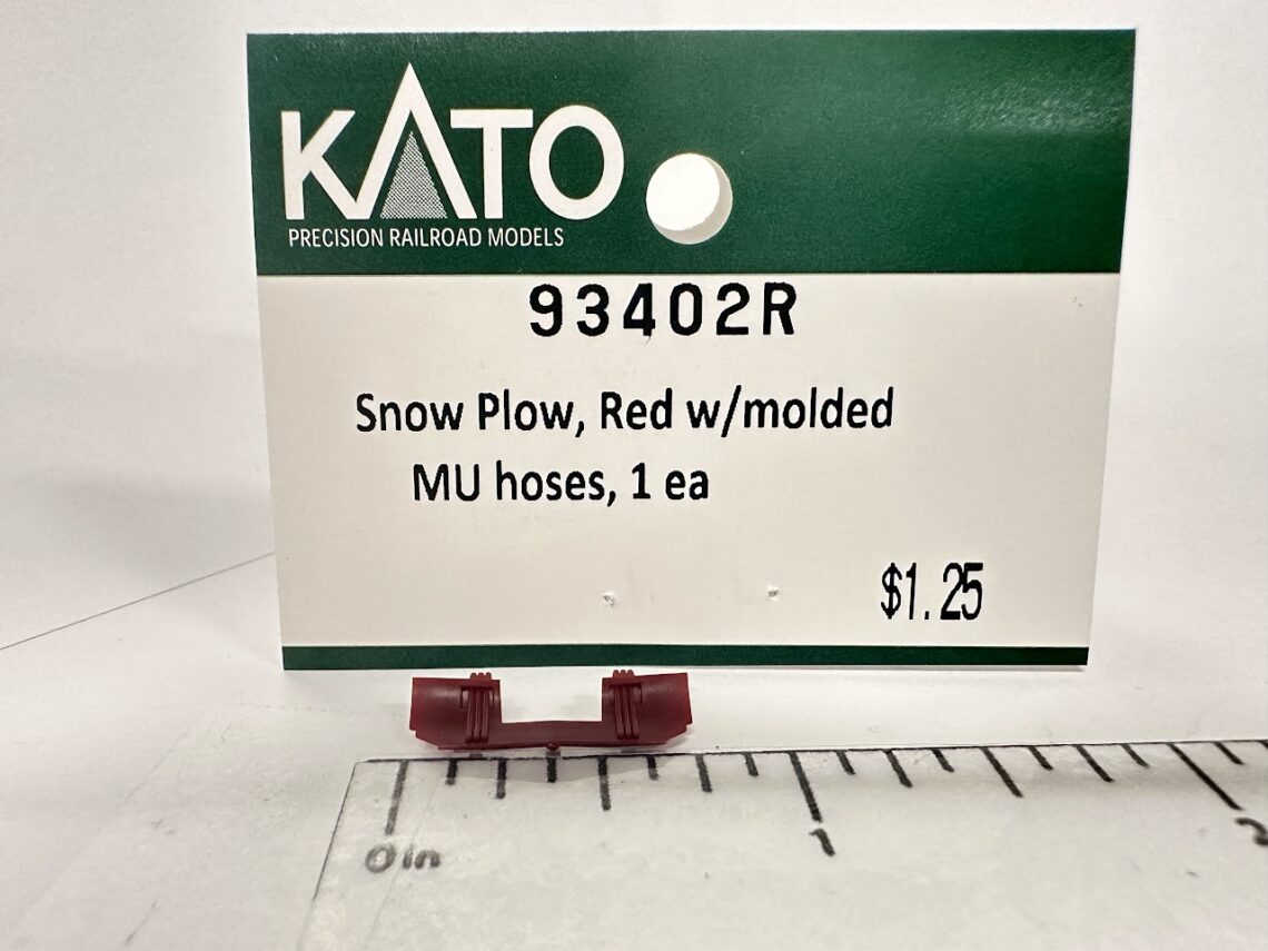 Snow Plow, MKT Red w/ molded MU hoses (N-Scale)