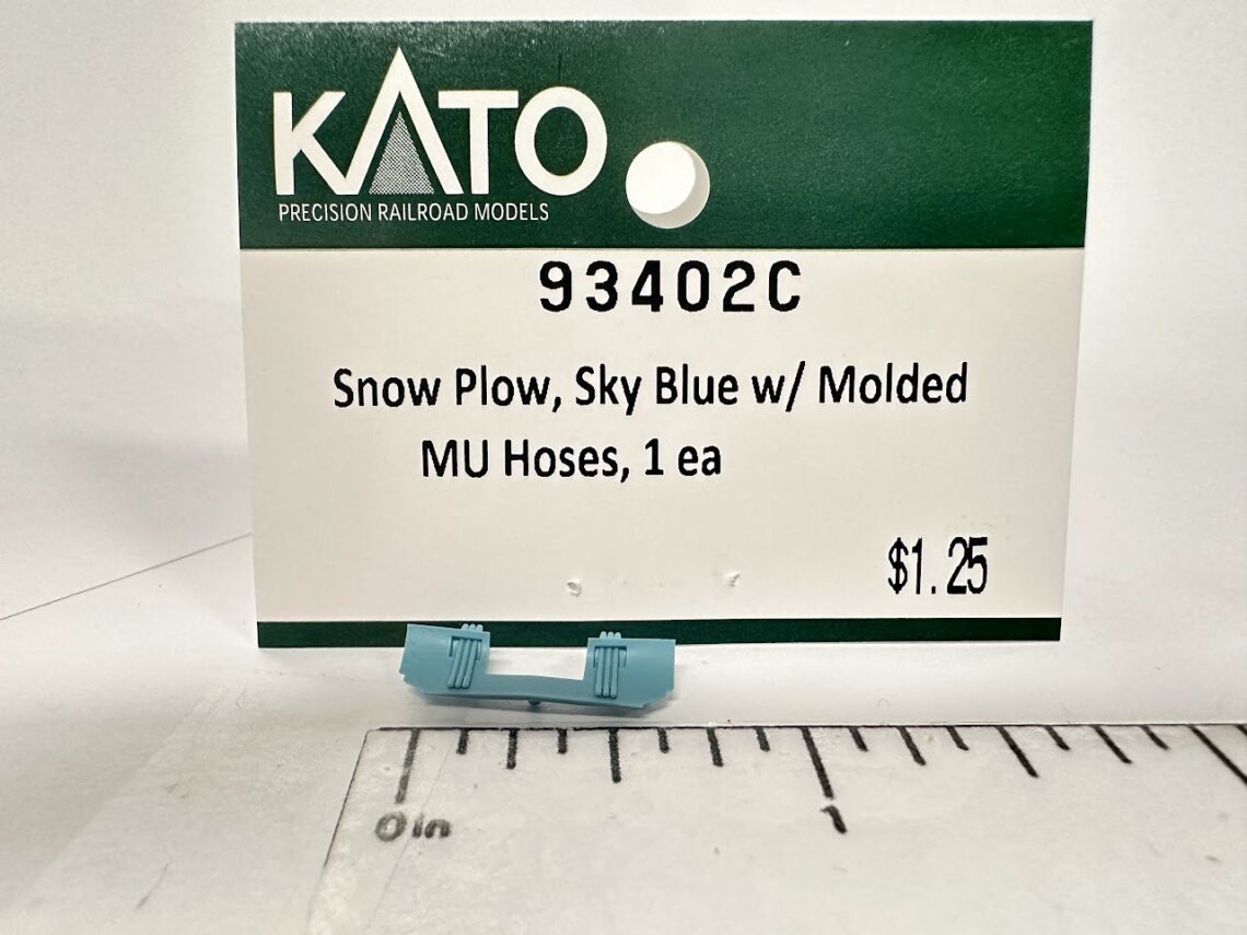 Snow Plow, Sky Blue w/ Molded MU Hoses (N-Scale)