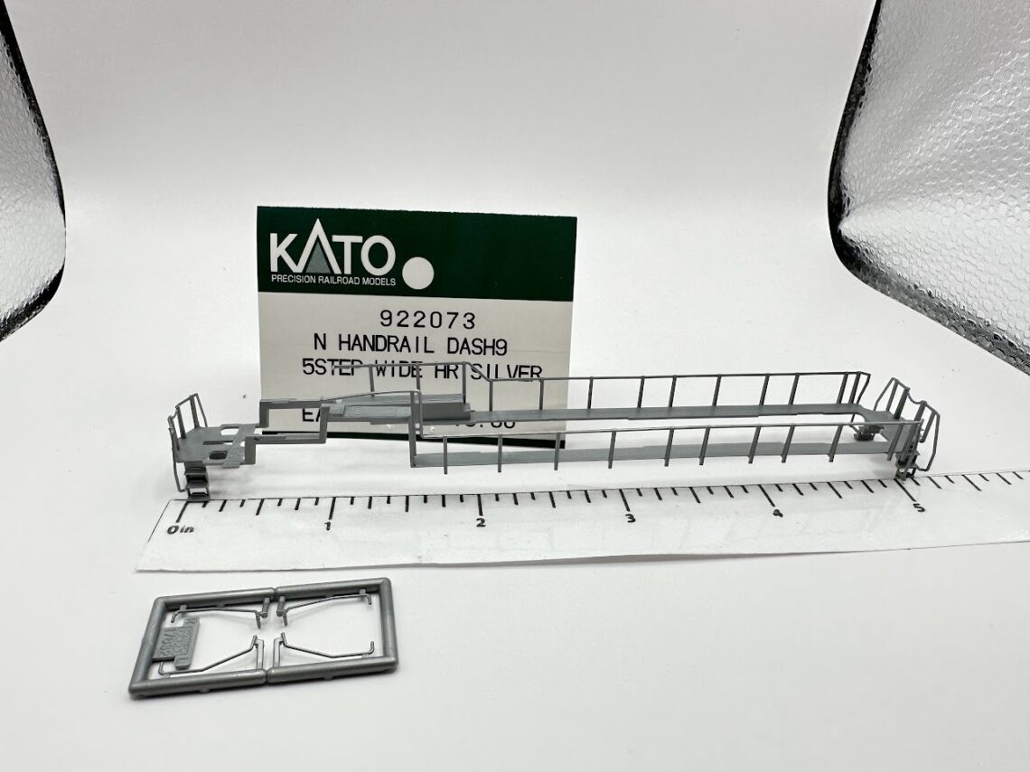 C44-9W Handrail Set, Silver (5-Step Wide) (N-Scale)