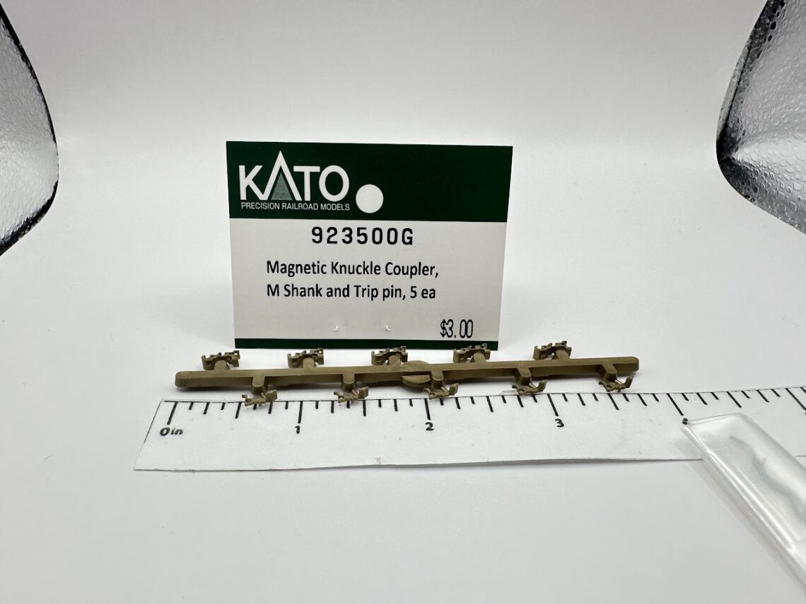 Magnetic Knuckle Coupler, Short Shank (Gold) with Trip Pin (N-Scale)