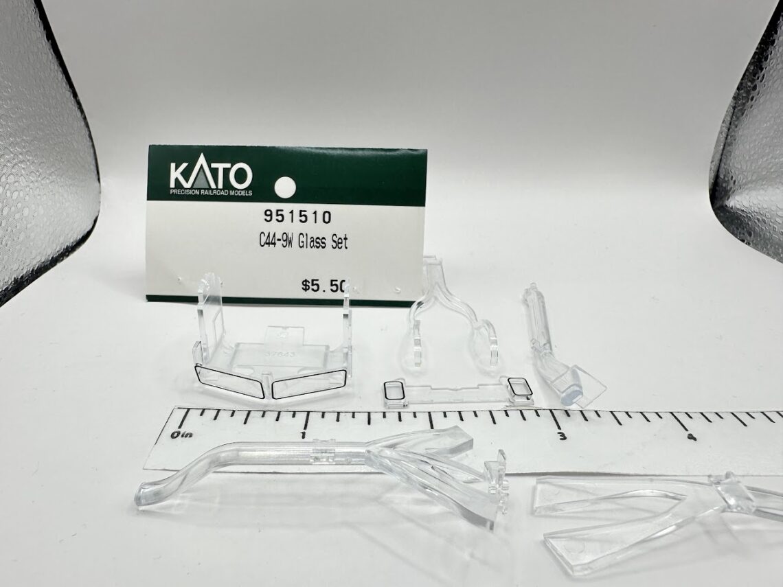 C44-9W Glass Set (UP/SP Version only) (HO-Scale)