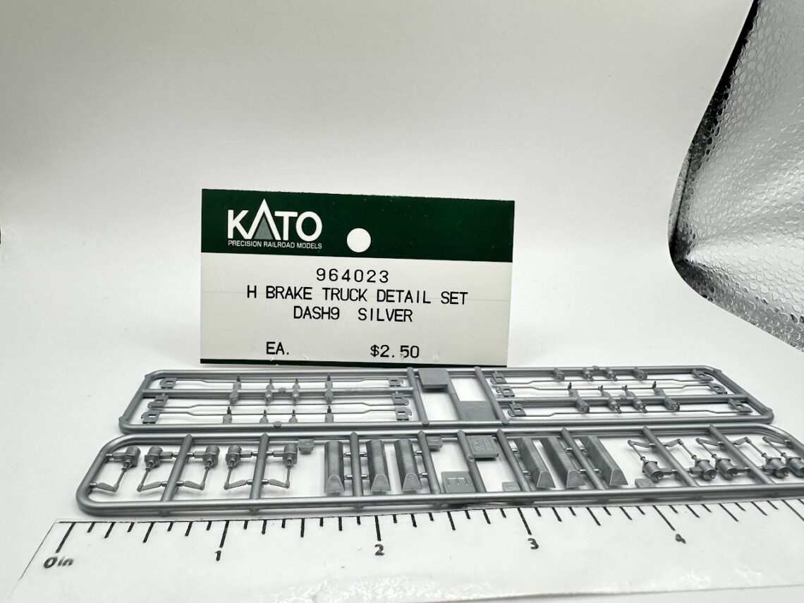GE Early Hi-Ad Truck Detail, Silver (HO-Scale)