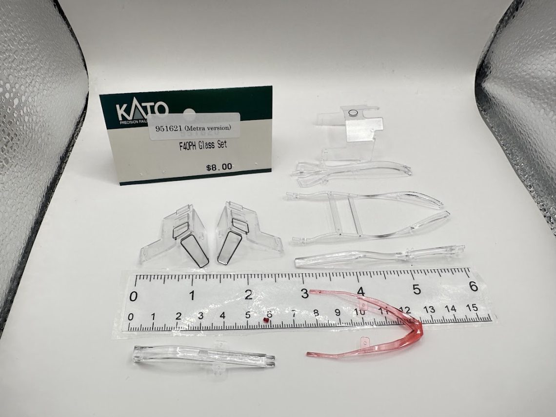 F40PH Glass Set (Metra) - includes cab, headlight, ditch light, and marker light glass (HO-Scale)