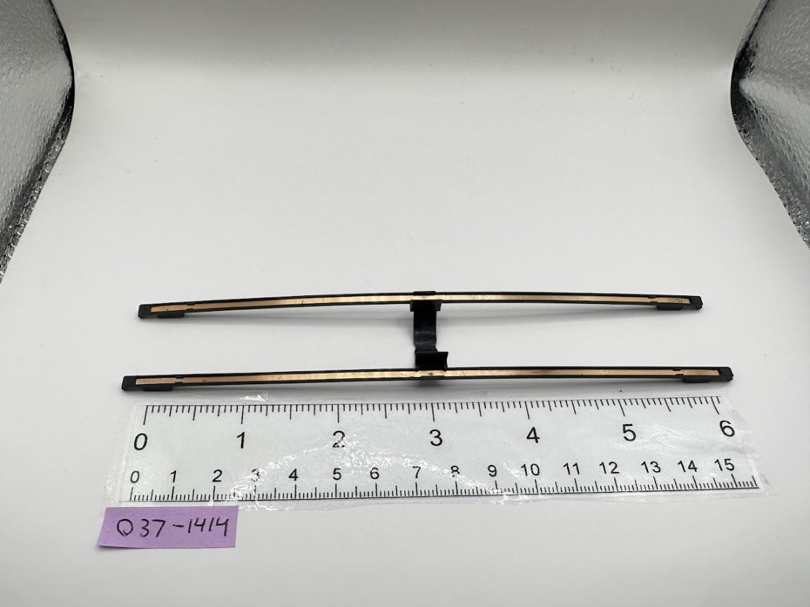 Underbody Electrical Contact Holder, plastic only (no contact strips) (HO-Scale)
